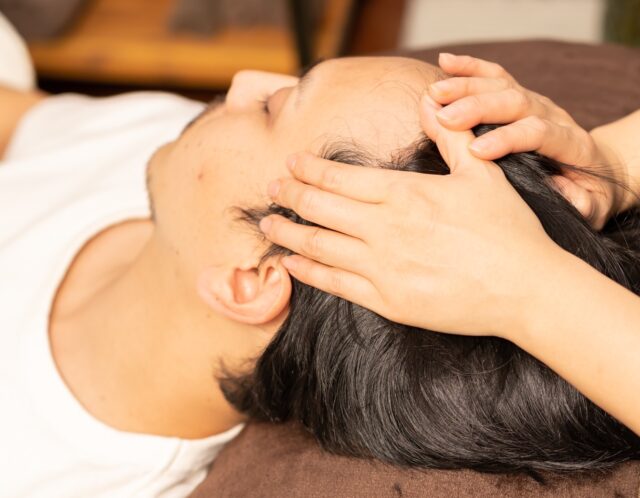 リラックスだけじゃない！ヘッドスパが心と体に与える効果とは