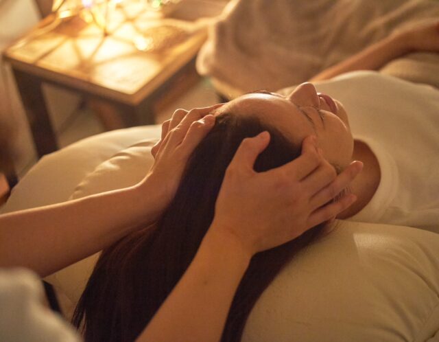 眠れない原因は“呼吸の浅さ”？ヘッドスパで深い睡眠へ