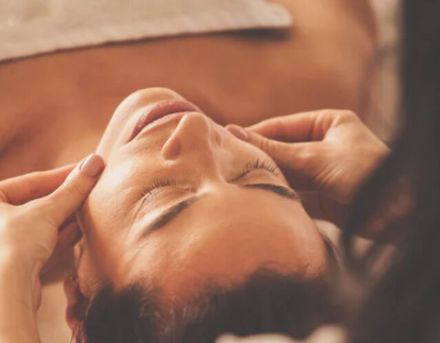 コルギ×ヘッドスパで最強リフトアップ